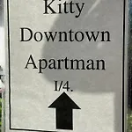 דירה Kitty Downtown *