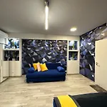 Kitty Downtown דירה *