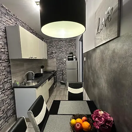 Kitty Downtown דירה