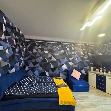 Kitty Downtown דירה